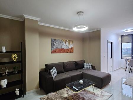 Jepet me qira apartament 1+1 📍 5 Maji, Tiranë💰 Çmimi: 50,000 lekë në muaj