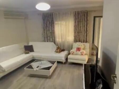 For sale 2+1+2, Train Station