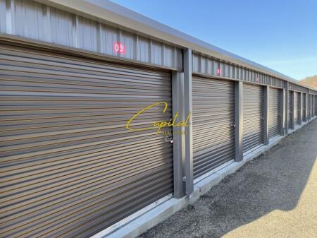 MAGAZINE ME QERA 135 M2 ISH SHESHI SHQIPONJA 800 EURO