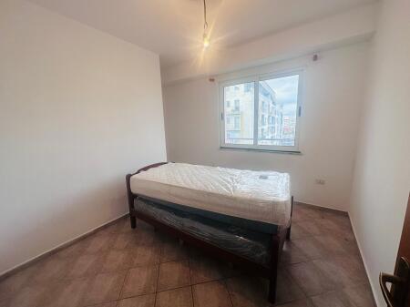 Jepet Me Qera Apartament 2+1+1 Ballkon