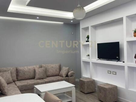 Shtepi Private për Qira në Golem 600 € /Muaj