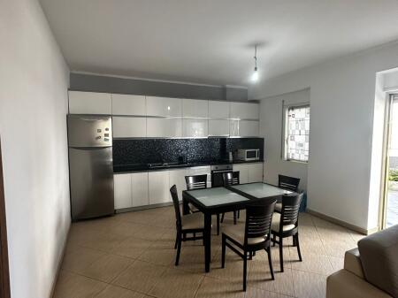 JEPET APARTAMENT ME QERA 3+1+2 TE UJESJELLSI DURRES