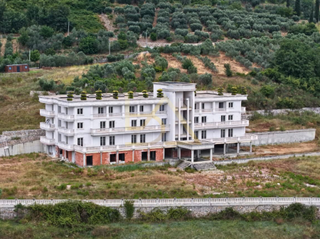 Shitet Ambient Biznesi – Maminas, Durrës