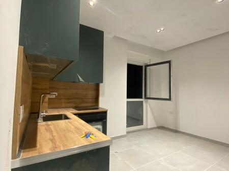 qera, Garsoniere, Rruga 5 Maji, 270 Euro/muaj