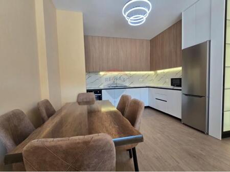 Apartament - Për Qira - Liqeni I Thatë, Tiranë