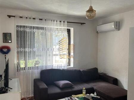 Studio apartment for sale, Pediatrics, 5,500,000 Lek negotiable