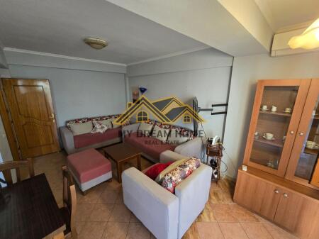 JEPET ME QIRA APARTAMENT 2+1 TEK MARKATA DURRES!