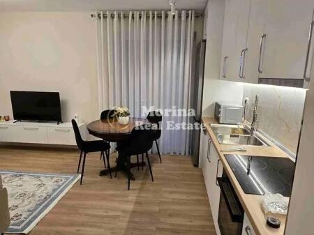 Affitto, Appartamento 2+1, Myslym Shyr, 800 €/mese (Trattabile)