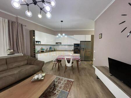 Apartament 2+1 , Liqeni Artificial , Tirane