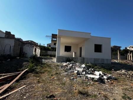 SHITEN 2 SHTEPI PRIVATE NJERA E PERFUNDUAR DHE TJETRRA NE PERFUNDIM E SIPER  RRESHBULL