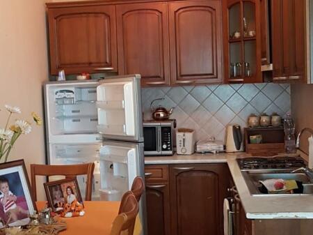 Shtepi  me qera,  Pallat i Ri  1+1,  💶 Elar4 13679   -   €  450  