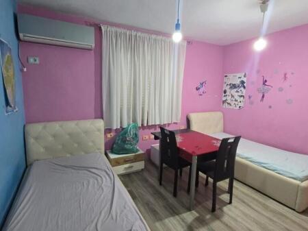 apartamenti 2+1 me qira tek Ambasada Amerikane