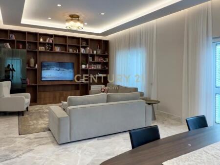 QIRA, VILË PREMIUM INDIVIDUALE me OBORR, LIQENI THATË‼️ 5,000 € /Muaj