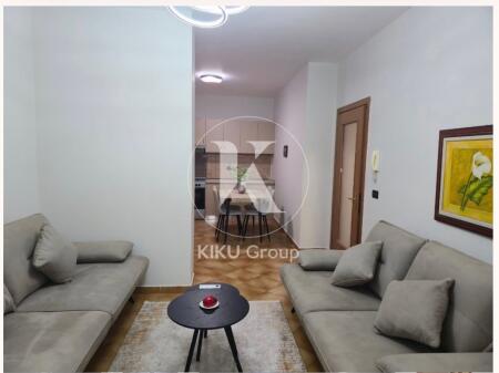 1+1,i mobiluar te shkolla petro nini luarasi,cmimi 700 euro