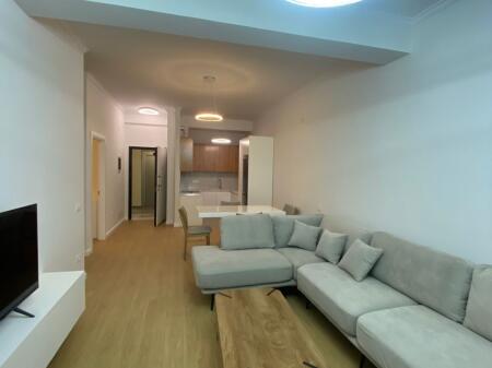 Jepet me qera 2+1 mobiluar ashensor te hotel Sokrati 799 eu