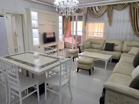 Vendesi in vendita 2+1+2 di lusso a Oxhaku