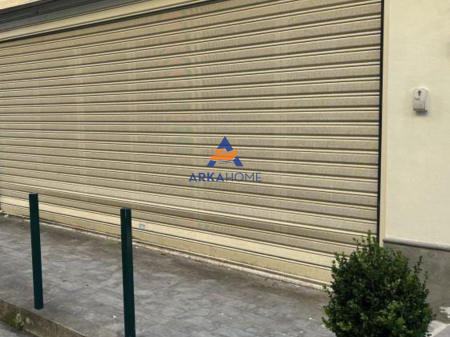 JEPET ME QERA AMBJENT BIZNESI 100M2 "TEK KOMPLEKSI FERRARI" 70.000 LEKE