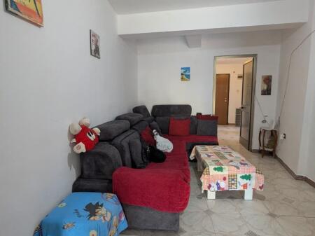 For rent 2+1 apartment, Mine Peza street opposite the police station 65,000ALL negotiable