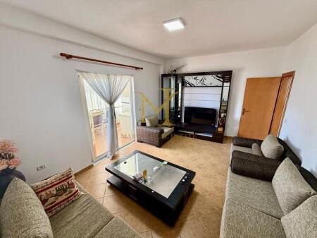 SHITET APARTAMENT 1+1 NE ILIRIA , PERBALLE ME KOMPLEKSIN FLORIDA !!