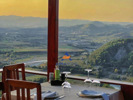 SHITET RESTORANT 1600M2 "NE PETRELE" 1,300,000 EURO