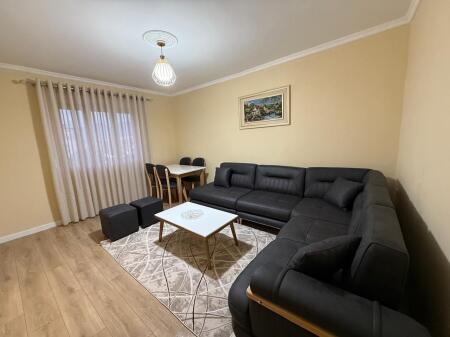 Shitet Apartament Ali Dem