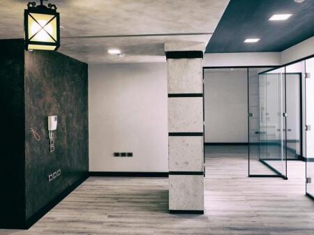 🏢 JEPET ME QERA – ZYRË 120 m² NE HYRJE TE VOLLGES