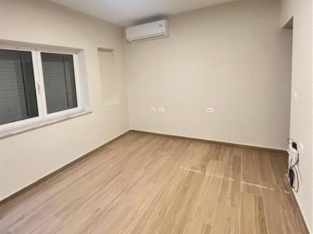 Jepet me qera apartament 1+1 per zyra