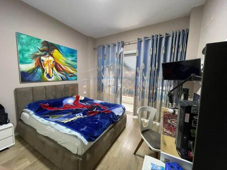 Shitet apartament 2+1 Kopshti Zoologjik Tiran