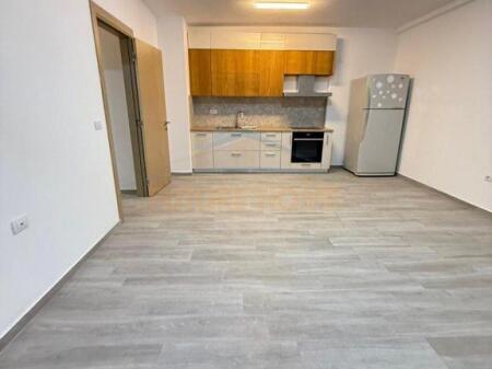 Rent, Apartment 3+1, 5 May Street, Tirana