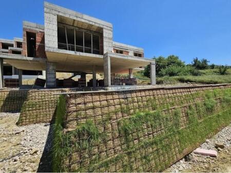 Vilë - Për Shitje - Liqeni i Farkës, Tiranë (ID: 530181081-321)