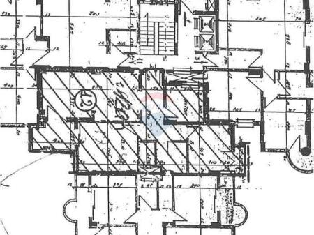 Shitet Apartament 3+1+2 -Komuna e Parisit