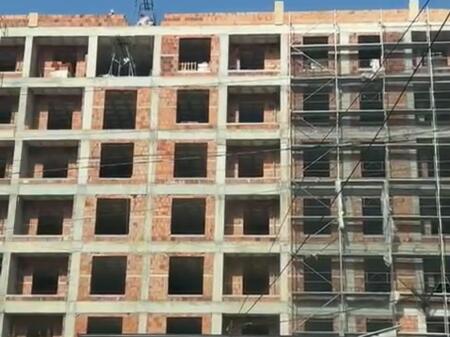 Shitet apartament 2+2 ne Kamez