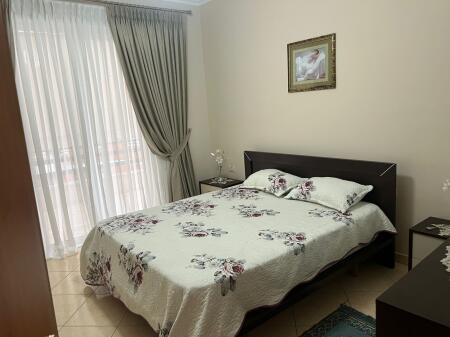 Jepet Apartament me qera