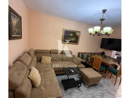 2+1,furnished 4th floor apartment building without elevator,near red school,600 euros