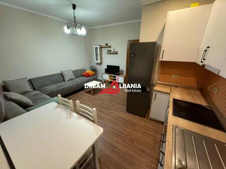 Apartament me qera 2+1 ne Rrugen Fortuzi, ne Tirane (ID 4229401)
