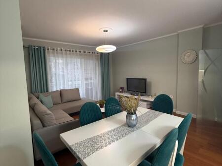 JEPET ME QIRA 2+1 KOPSHTI BOTANIK 58.000 LEKE