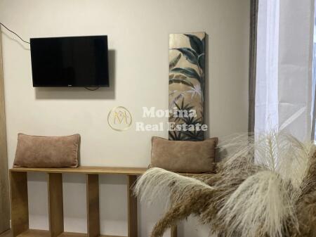 Qera, Garsionere, ne qender te Tiranes, Rruga Fortuzi, 400 euro/muaj