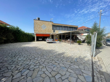 JEPET AMBIENT BIZNESI BIZNESI ME QERA 2140M2 "KOMBINAT" 1800 EURO