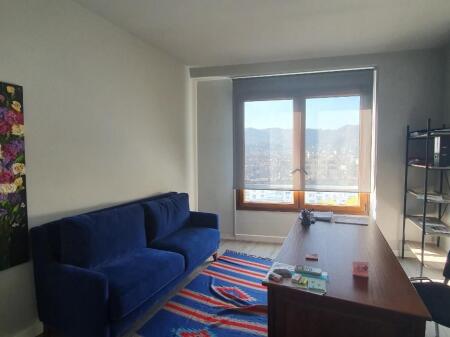 Zyre me qera te Hilton !