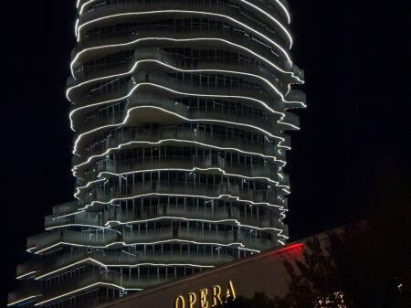 Shitet, Apartament 2+1+2 – Tirana’s Rock, Qendër