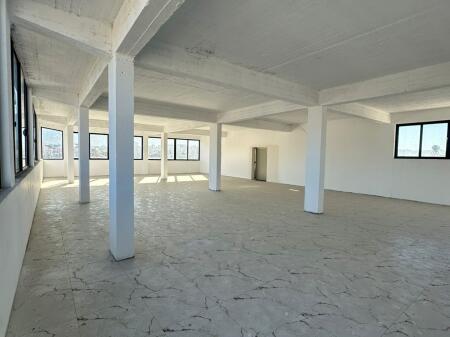 Jepen me qera 2 kate per Ambjent Biznesi , Paskuqan 2 rruga Abdyl Elmazi 1500 Euro