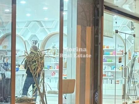 Qera, Ambjent Biznesi, 21 Dhjetori, 1000Euro/Muaj