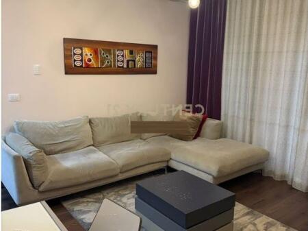 JEPET PËR QIRA APARTAMENT 1+1  LIQENI I THATË