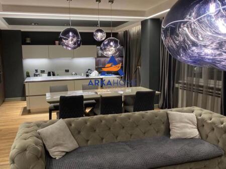 APPARTAMENTO DI LUSSO IN AFFITTO 3+1+DEPOSITO+BALCONE "VICINO AL KRISTAL CENTER, COMUNE DI PARIGI" 2500 EURO