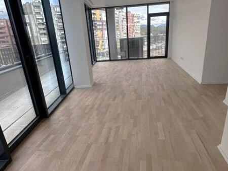 Vendesi in vendita Appartamento 2+1+2 + Posto Auto, Lake View Residence – Tirana