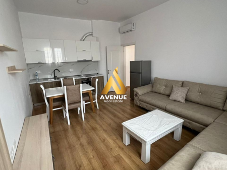 Jepet me qira apartament 2+1 – Kamëz, Rruga Paqesori