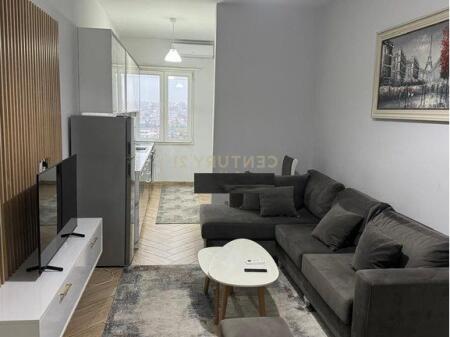 Japim me qira Apartament 1+1 Rruga e Dibres