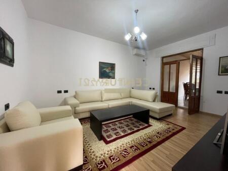 RRUGA E DIBRES, JAPIM APARTAMENT 1+1+PAPAFINGO ME QIRA