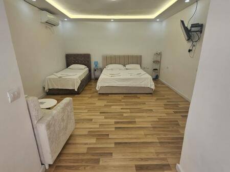 Jepet Me Qera Apartament Home Studio