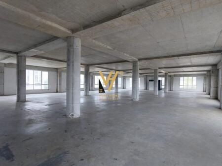 JEPET OBJEKT MULTIFUNKSIONAL ME QERA TE TOP CHANNEL 4.800 EURO